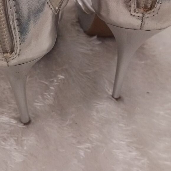 Ann Michelle hustler silver heels size 8.5 - Picture 9 of 9